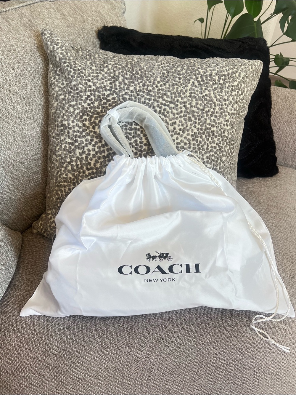 Coach Black Brass Drifter Shoulder Bag 31 - Picture 6 of 6